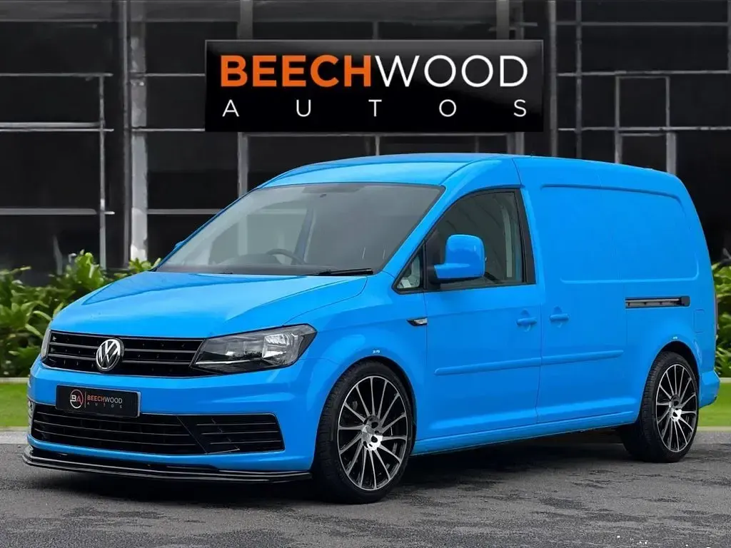Used VW Caddy Maxi Startline 102 HP (75 kW) 2015 Blue MPV