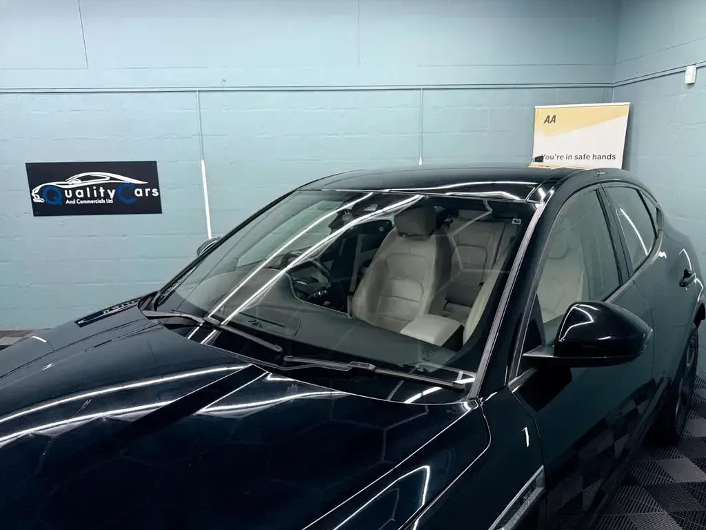 Used Jaguar E-Pace R-Dynamic 200 HP (147 kW) 2018 Black SUV