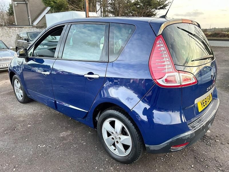 Used Renault Scénic III Dynamique 110 HP (80 kW) 2011 Blue MPV
