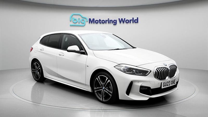 Used BMW 118 M Sport 136 HP (100 kW) 2023 White Hatchback
