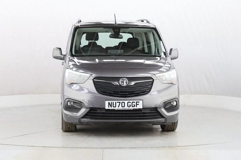 Used Vauxhall Combo S 100 HP (73 kW) 2020 Grey MPV