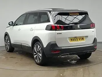Used Peugeot 5008 Premium 131 HP (96 kW) 2019 White SUV