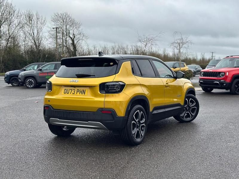 Used Jeep Avenger EV 113 kW (154 HP) 2023 Yellow SUV