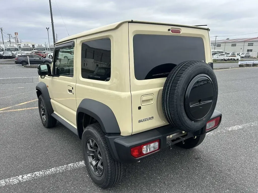Used Suzuki Jimny SZ5 102 HP (75 kW) 2021 Ivory SUV