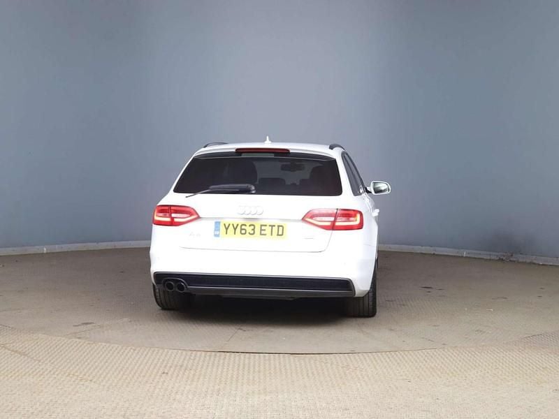 Used Audi A4 Black Edition 177 HP (130 kW) 2013 White Estate