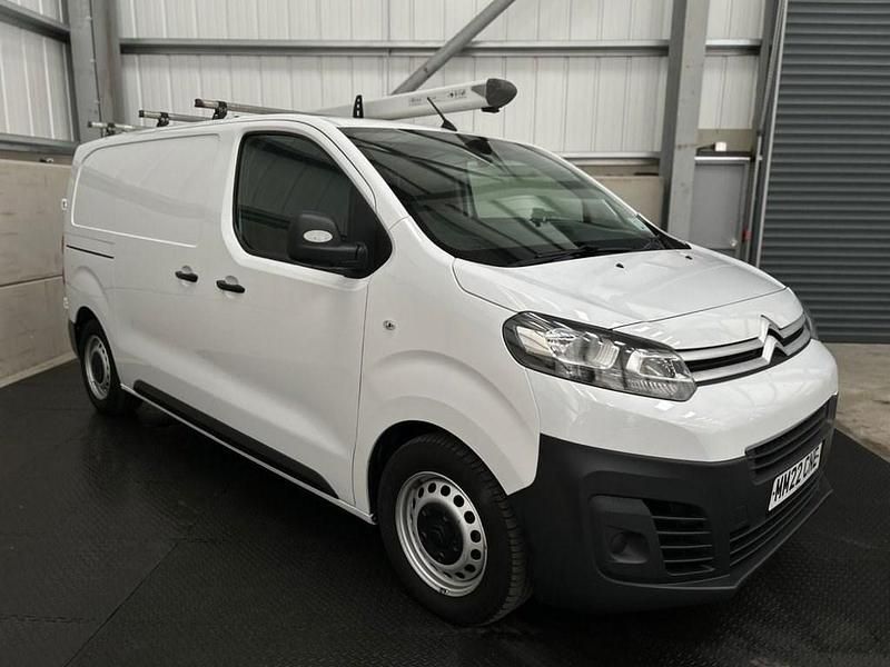 Used Citroën Dispatch 100 HP (73 kW) 2022 White MPV