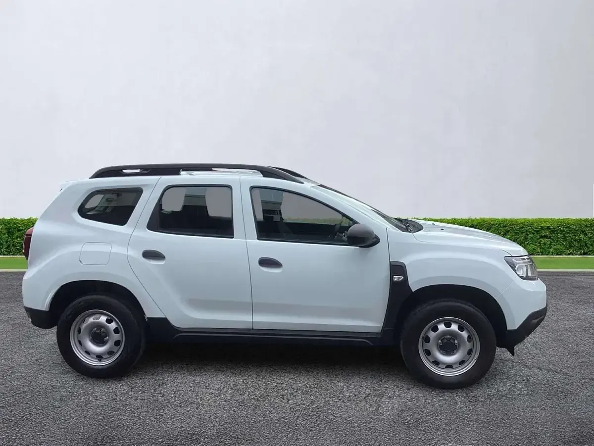 Used Dacia Duster Essentiel 2024 White SUV