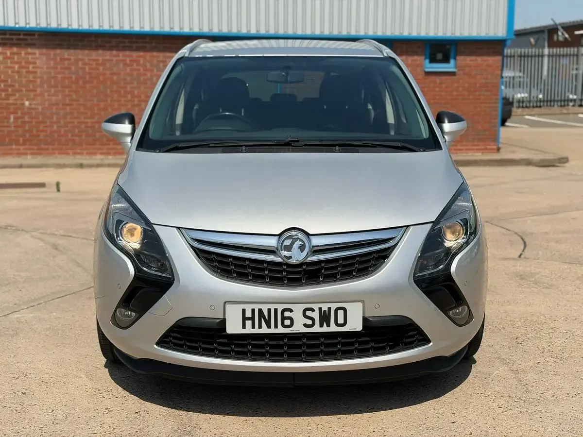 Used Vauxhall Zafira Tourer SRi 2016 Silver MPV