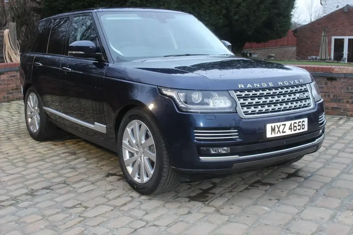 Used Land Rover Range Rover Autobiography 306 HP (225 kW) 2017 Blue SUV