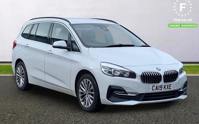 Used BMW 218 Luxury Line 140 HP (102 kW) 2019 White Estate