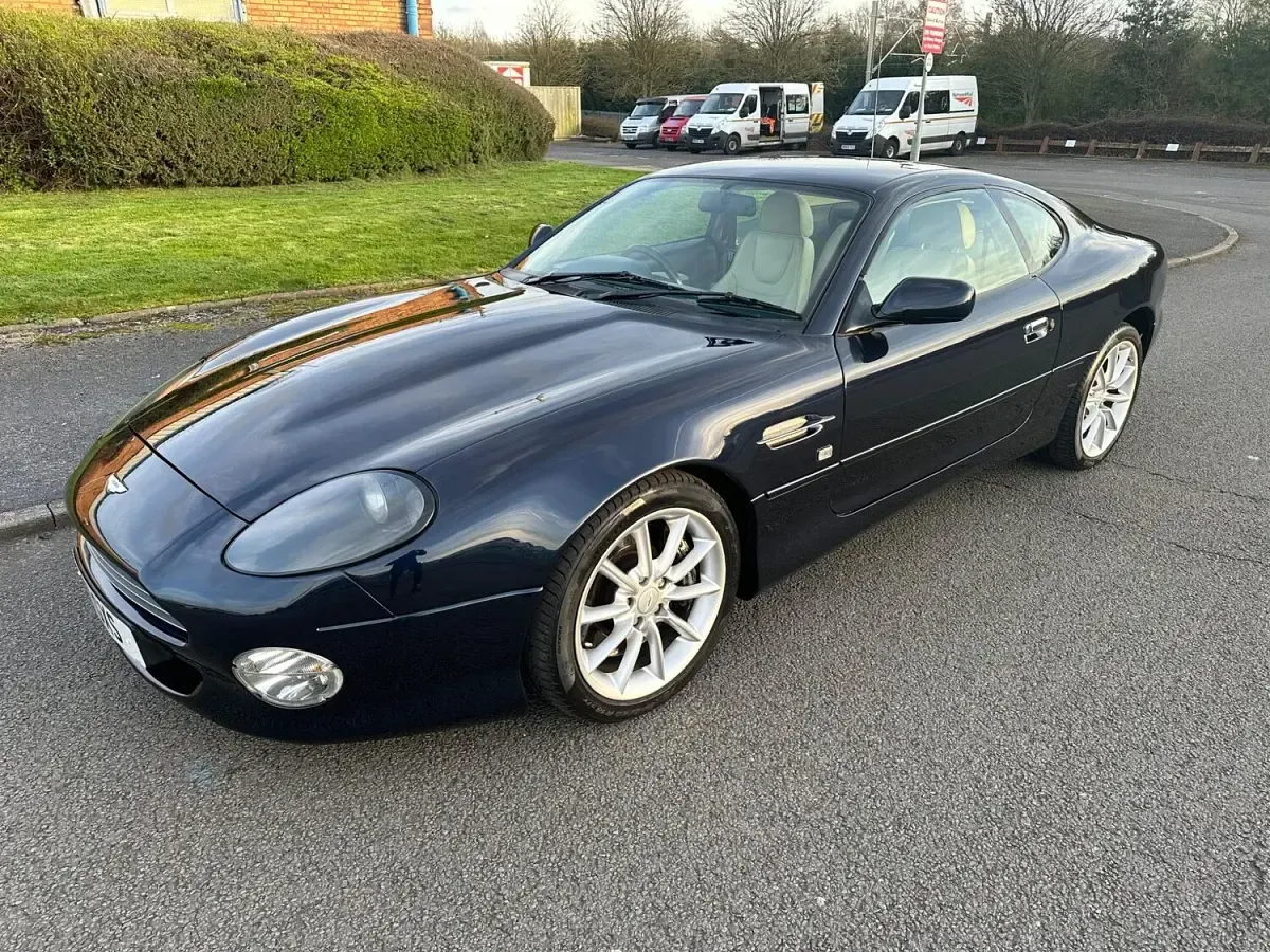 Used Aston Martin Vantage 2000 Blue Coupe