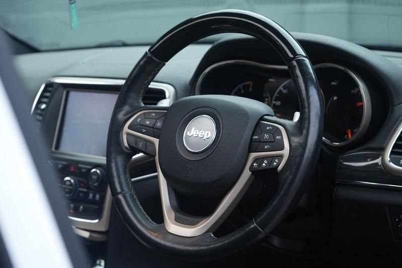 Used Jeep Grand Cherokee Overland 2016 White SUV