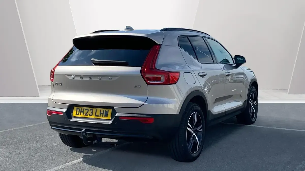 Used Volvo XC40 Plus 163 HP (119 kW) 2023 SUV