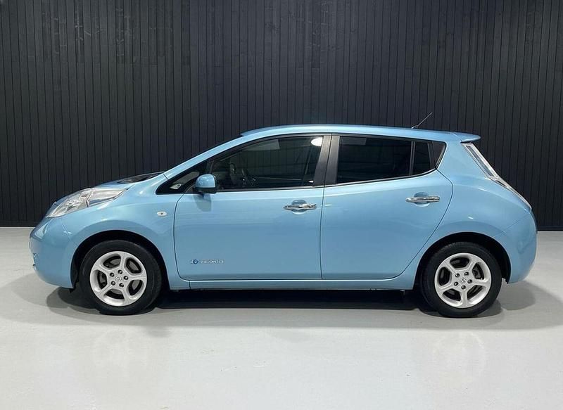 Used Nissan Leaf Acenta 24 kW (33 HP) 2015 Blue Hatchback