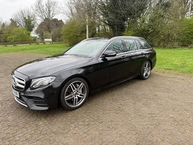 Begagnad Mercedes E220 AMG line 194 HK (142 kW) 2017 Svart Kombi