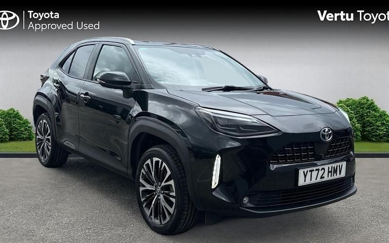 Used 2024 Toyota Yaris Hybrid Estate | £19,912 (Good price) - Image 1/1