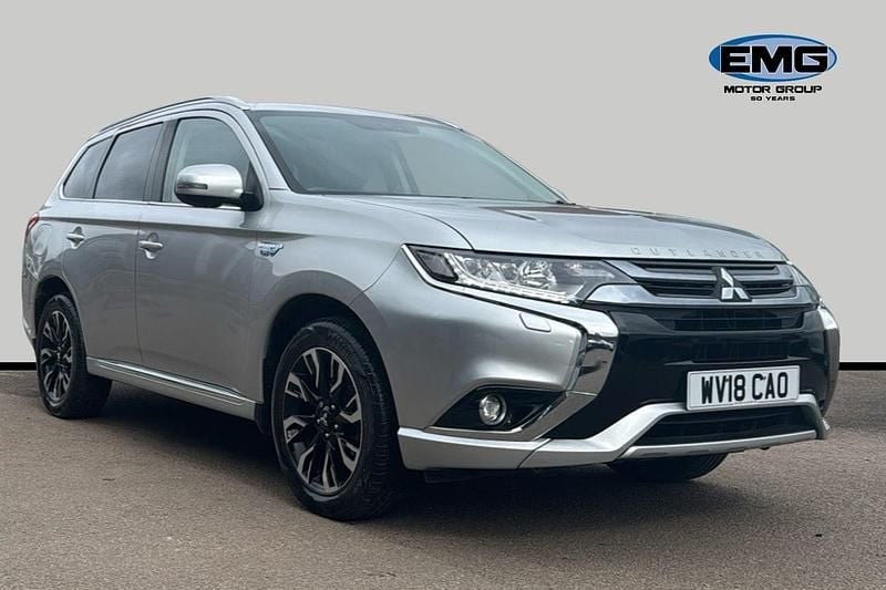 Used Mitsubishi Outlander 200 HP (147 kW) 2018 Silver SUV