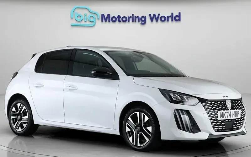Usado Peugeot 208 Allure 101 HP (74 kW) 2024 Citadino
