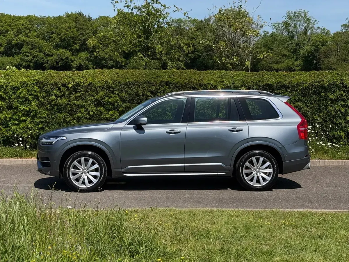 Used Volvo XC90 Momentum 231 HP (169 kW) 2016 Grey SUV