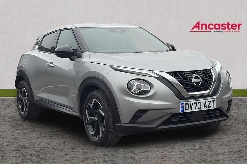 Used Nissan Juke N-Connecta 112 HP (82 kW) 2024 Silver SUV