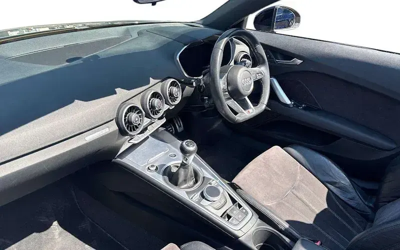 Used Audi TT Roadster Black Edition 179 HP (131 kW) 2017 Grey Cabriolet