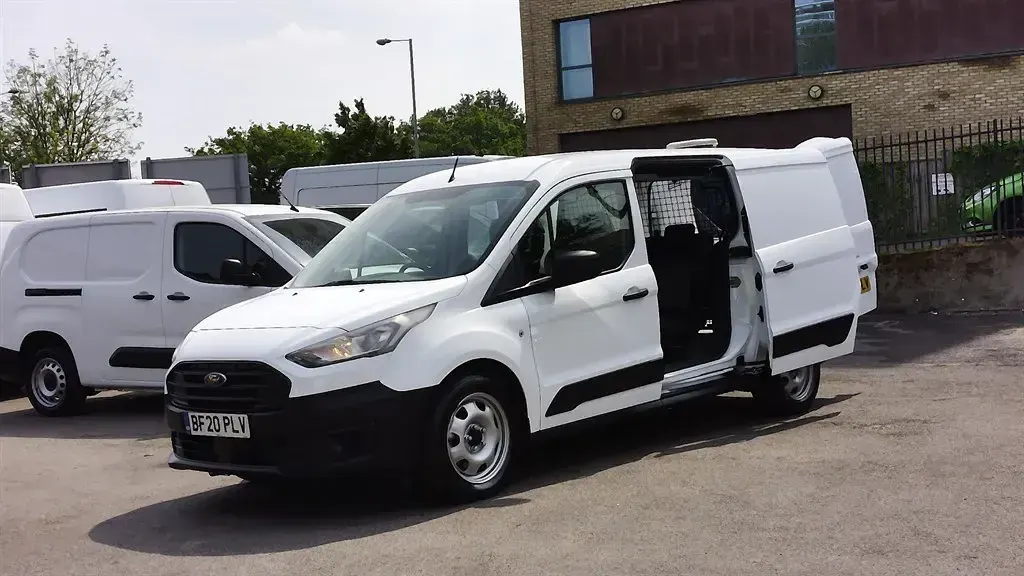 Usado Ford Transit Connect 100 HP (73 kW) 2020 Branco Monovolume