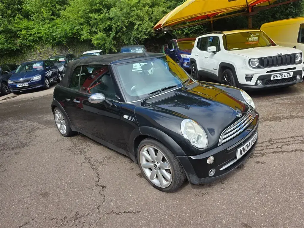 Used Mini ONE 90 HP (66 kW) 2004 Black Hatchback