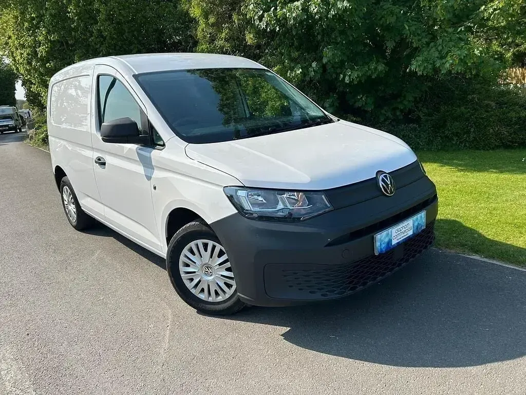 Begagnad VW Caddy 102 HK (75 kW) 2022 Vit Minibuss