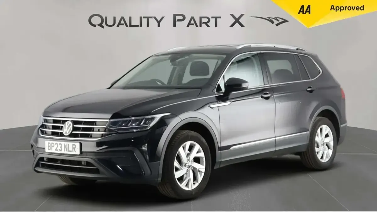 Used VW Tiguan Allspace Life 150 HP (110 kW) 2023 Black SUV