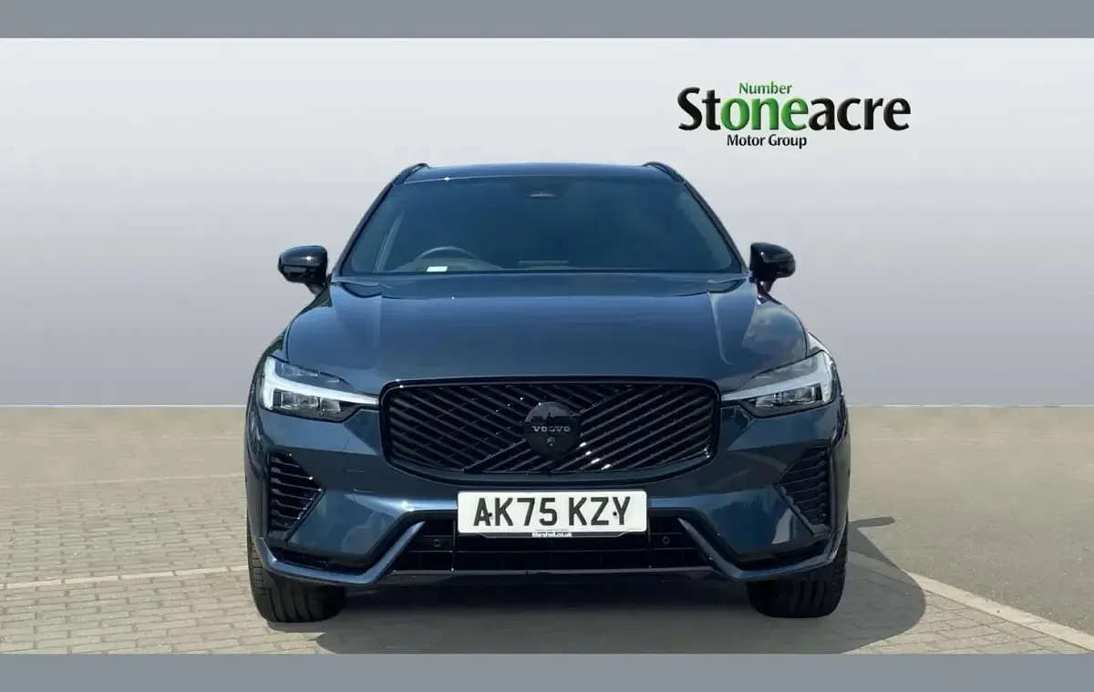 New Volvo XC60 Plus 350 HP (257 kW) 2025 Blue SUV