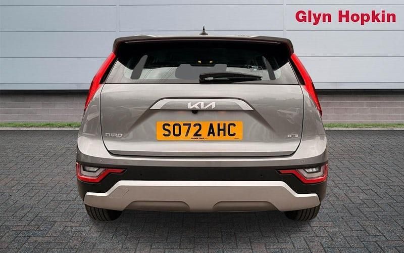 Used Kia Niro 141 HP (103 kW) 2023 Grey SUV