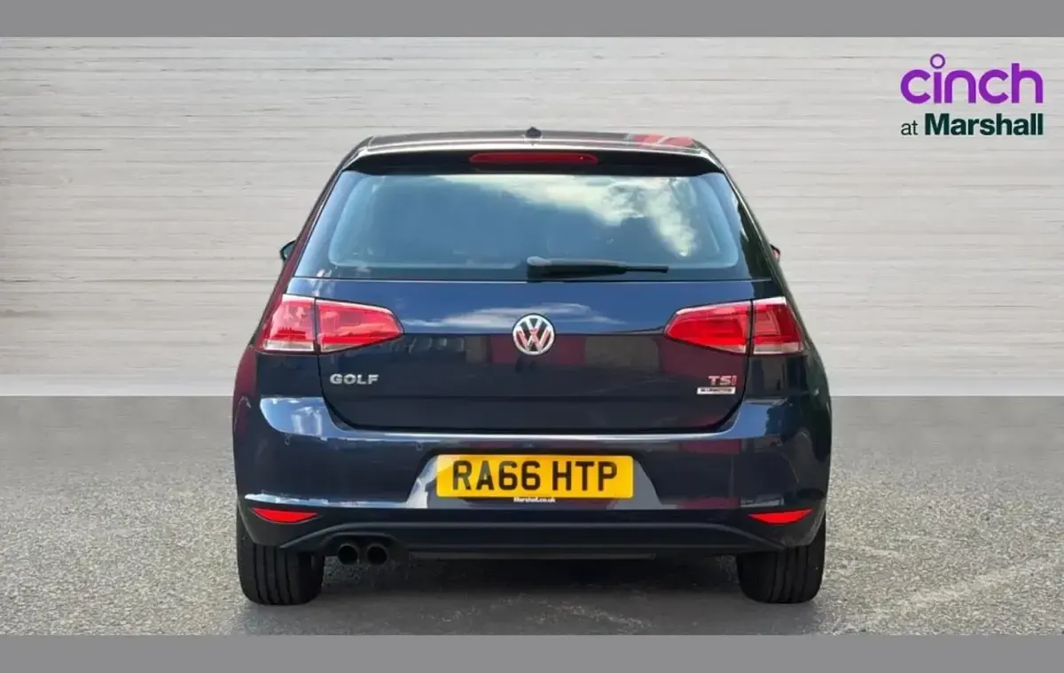 Used VW Golf VII Edition 123 HP (90 kW) 2017 Blue Hatchback