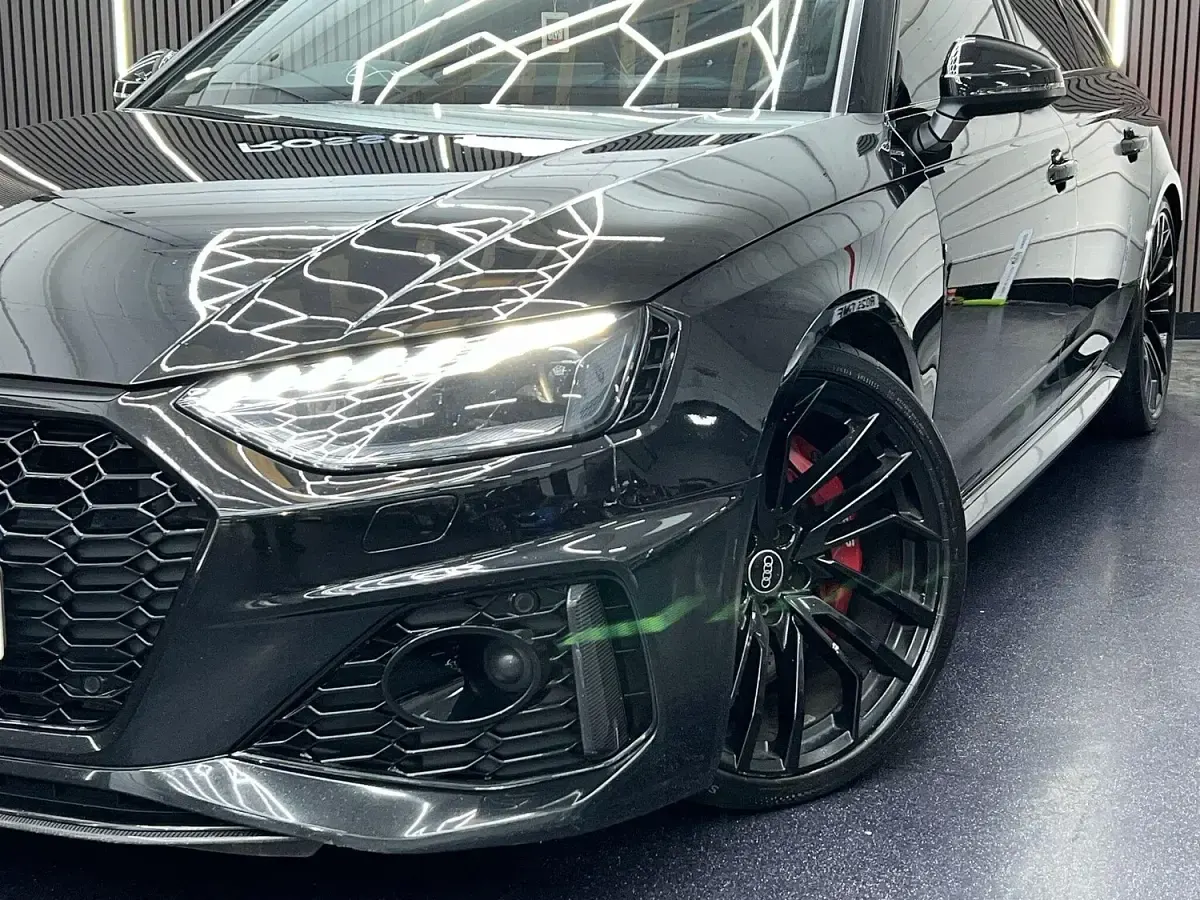 Used Audi RS4 Performance 2021 Black Estate