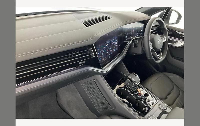 Used VW Touareg Black Edition 286 HP (210 kW) 2025 Oyster silver SUV