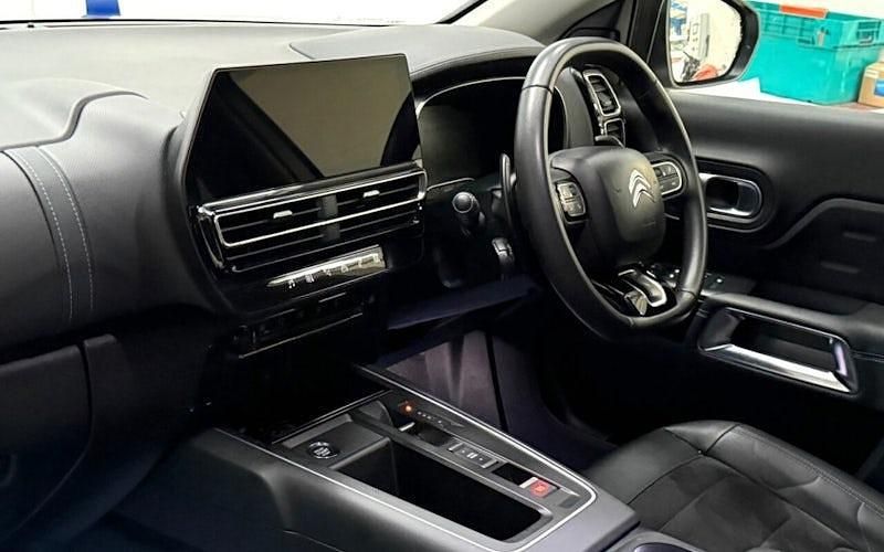 Used Citroën C5 Shine 131 HP (96 kW) 2023 Hatchback