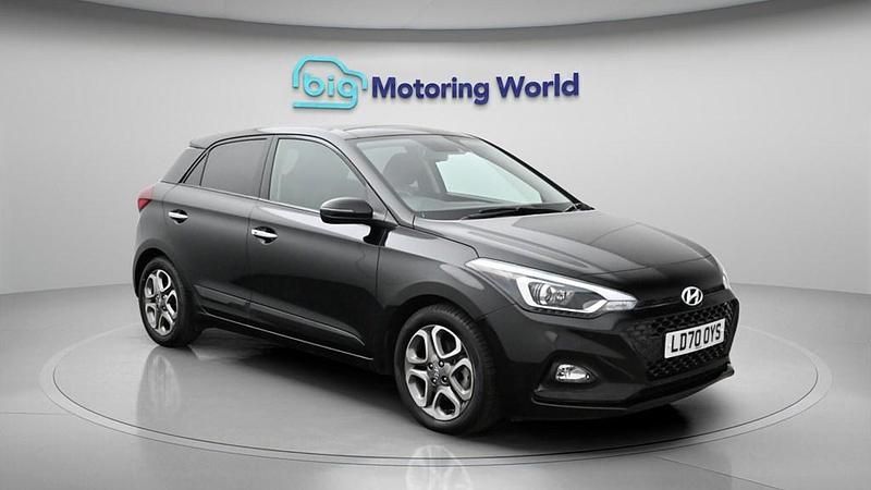 Used Hyundai i20 Premium SE 120 HP (88 kW) 2020 Black Hatchback