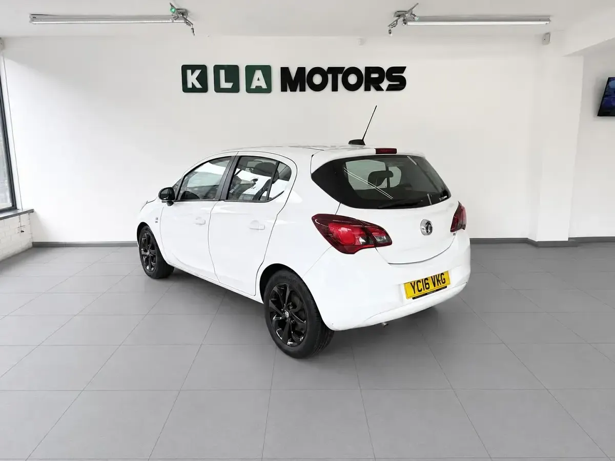 Used Vauxhall Corsa 2016 White Hatchback