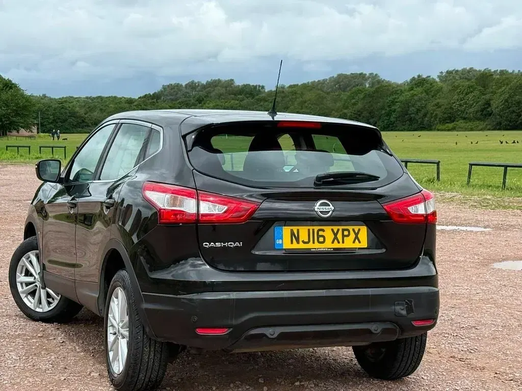 Used Nissan Qashqai Acenta 2016 Black SUV