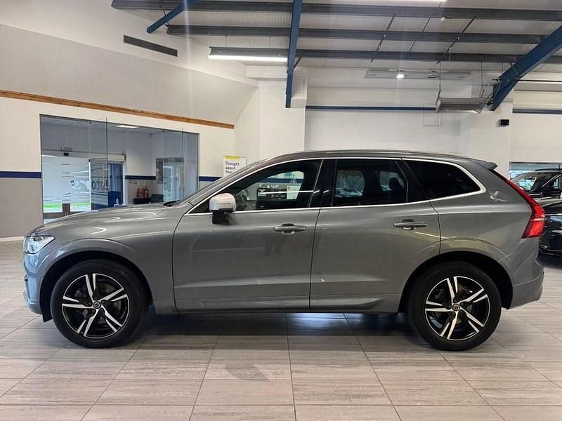 Used Volvo XC60 R-Design 190 HP (139 kW) 2019 Grey SUV