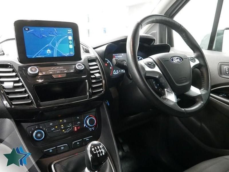 Usado Ford Transit Connect Limited 100 HP (73 kW) 2023 Prateado Monovolume