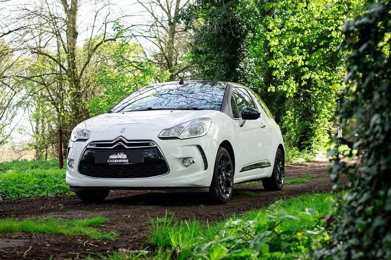 Begagnad Citroën DS3 Cabriolet 2013 Vit Cab