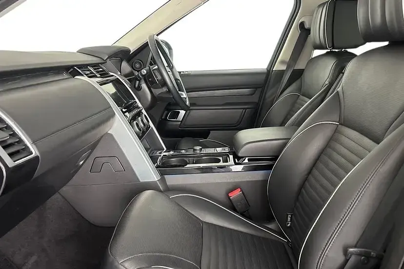 Used Land Rover Discovery HSE Luxury 306 HP (225 kW) 2020 Santorini black SUV