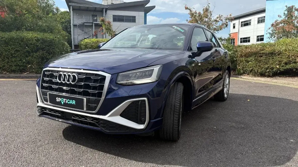Used Audi Q2 S-Line 148 HP (108 kW) 2021 Blue SUV