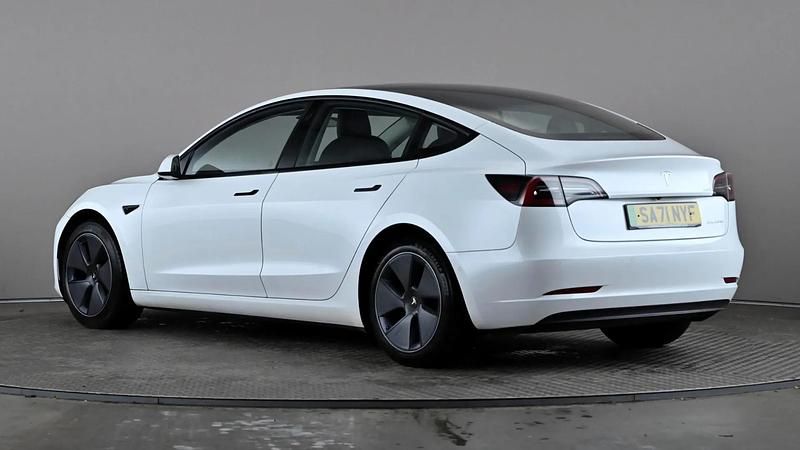 Used Tesla Model 3 Long Range AWD 258 kW (351 HP) 2021 White Sedan