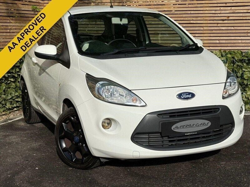 White Used 2016 Ford Ka Zetec Hatchback | £5,485 (Fair price) - Image 1/4
