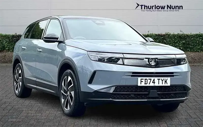Used Vauxhall Grandland X S 136 HP (100 kW) 2025 SUV