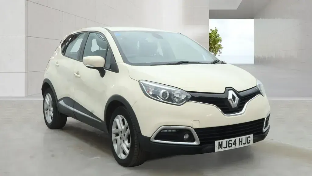 Begagnad Renault Captur Dynamique 90 HK (66 kW) 2014 Beige SUV