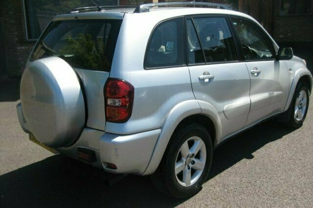 Used Toyota RAV4 114 HP (83 kW) 2004 SUV