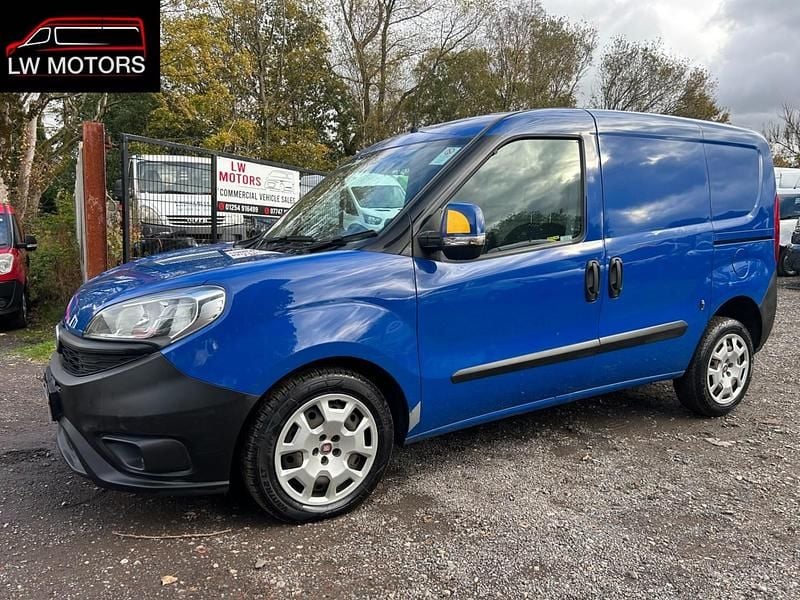 Used Fiat Doblò 2015 Blue MPV