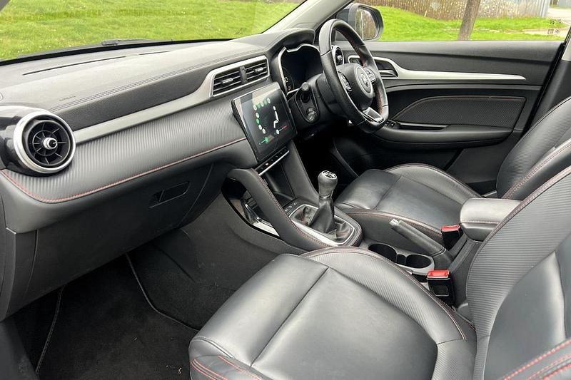 Used MG ZS Exclusive 105 HP (77 kW) 2022 Black SUV